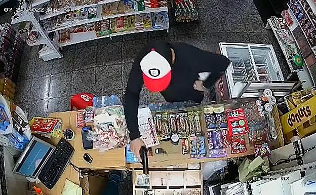 Imagen grabada por las cámaras de videovigilancia del local