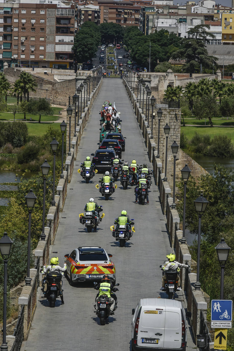 Fotos: La Vuelta a Portugal pasa por Badajoz
