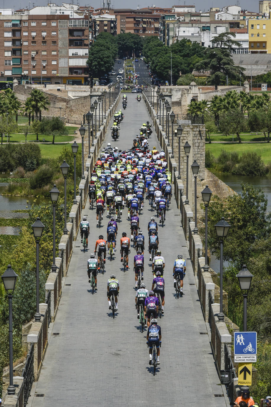 Fotos: La Vuelta a Portugal pasa por Badajoz