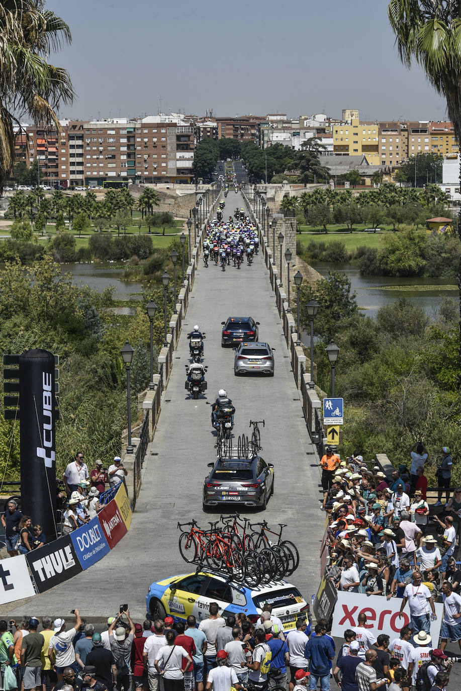 Fotos: La Vuelta a Portugal pasa por Badajoz