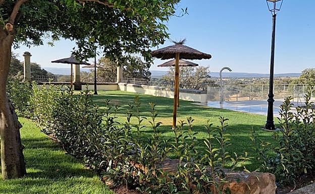 Imagen principal - Terminadas las obras del entorno del complejo de agroturismo de la Finca Haza de la Concepción