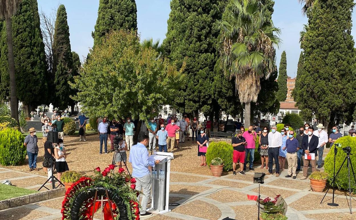 El PSOE homenajea el 15 de agosto a las víctimas del franquismo en el cementerio viejo de Badajoz