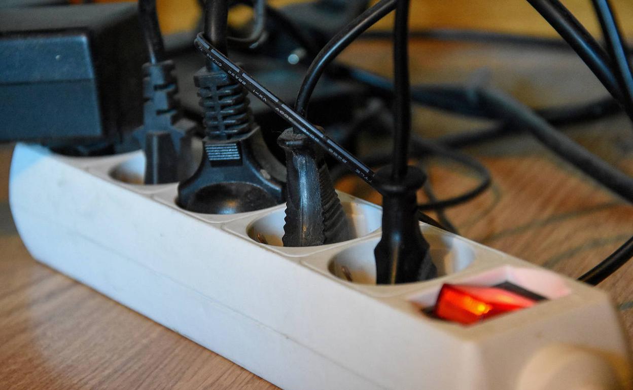 Tarifa luz 2022: El precio de la luz cambia este martes, estas son las horas más baratas y más caras