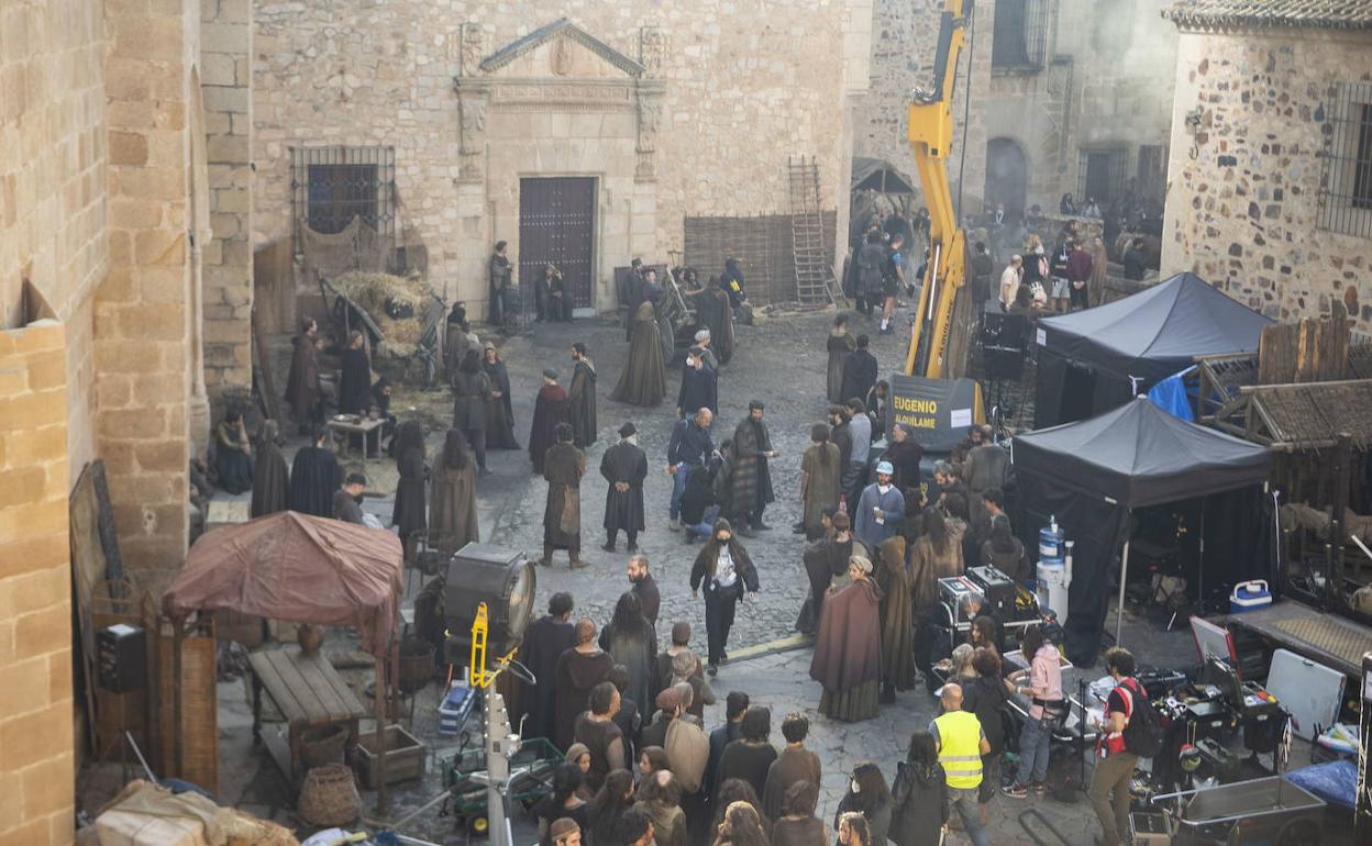 Rodaje de 'La casa del dragón' en octubre del año pasado en la plaza de Santa María. 