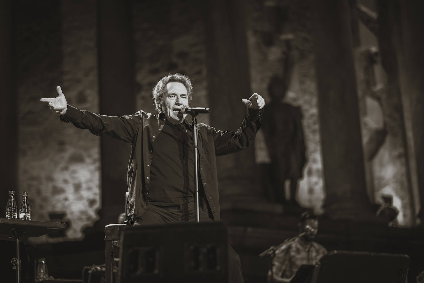 Fotos: El mítico rockero Miguel Ríos hace vibrar el estreno del Stone &amp; Music