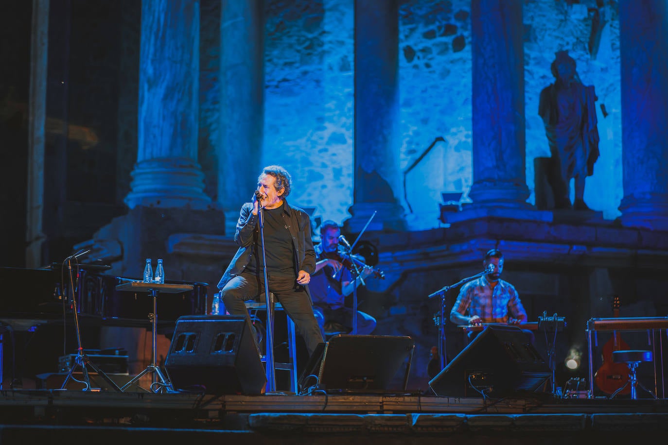 Fotos: El mítico rockero Miguel Ríos hace vibrar el estreno del Stone &amp; Music