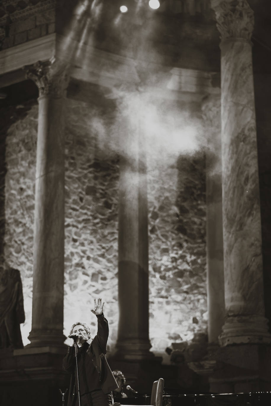 Fotos: El mítico rockero Miguel Ríos hace vibrar el estreno del Stone &amp; Music