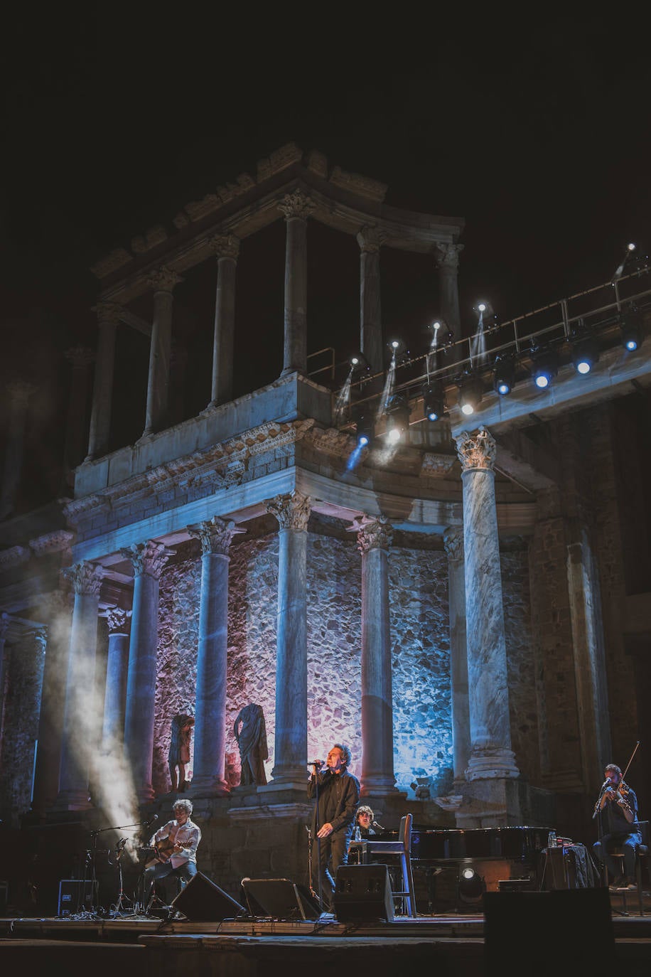 Fotos: El mítico rockero Miguel Ríos hace vibrar el estreno del Stone &amp; Music