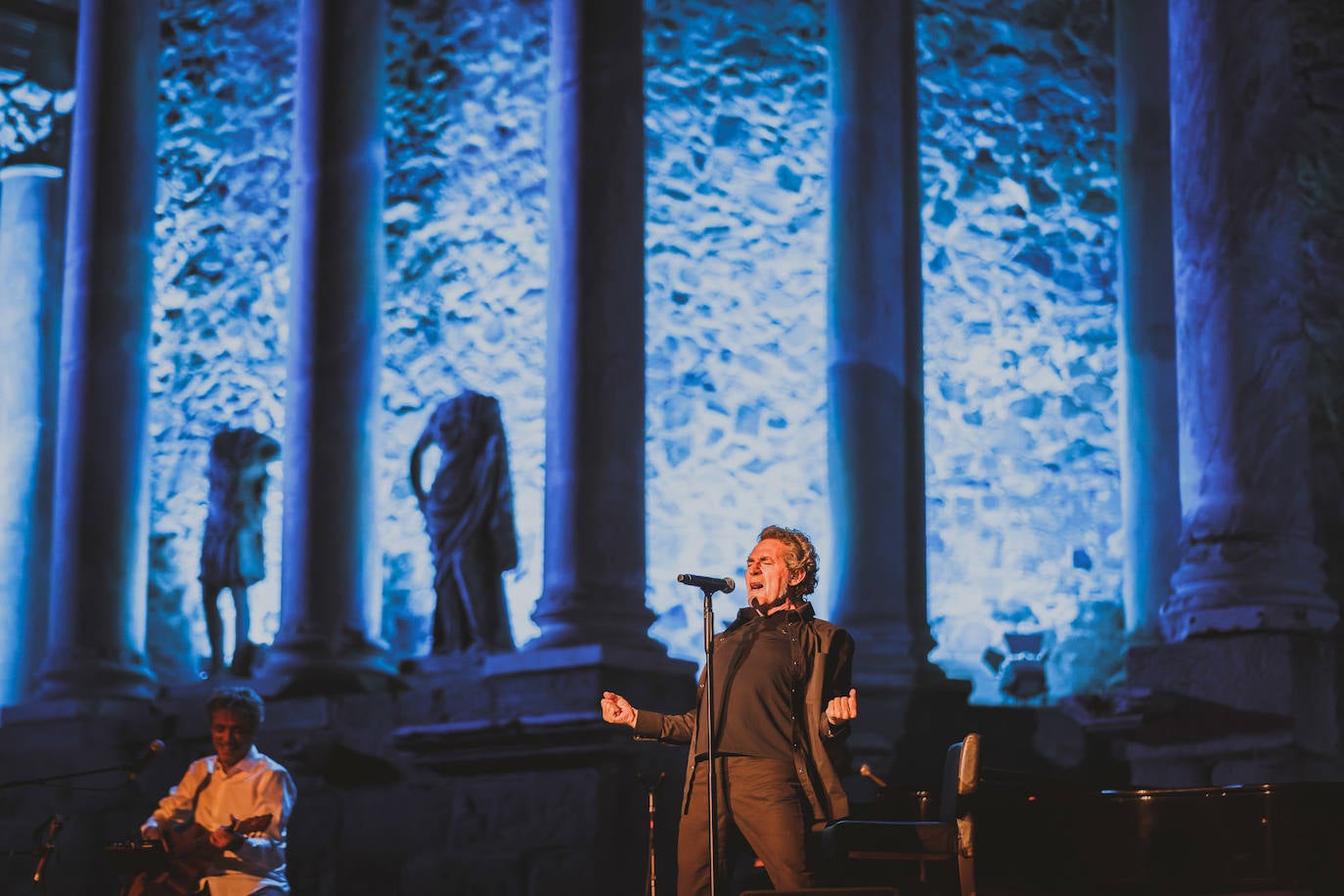 Fotos: El mítico rockero Miguel Ríos hace vibrar el estreno del Stone &amp; Music