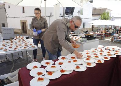 Imagen secundaria 1 - Villa del Rey se da un festín de tencas