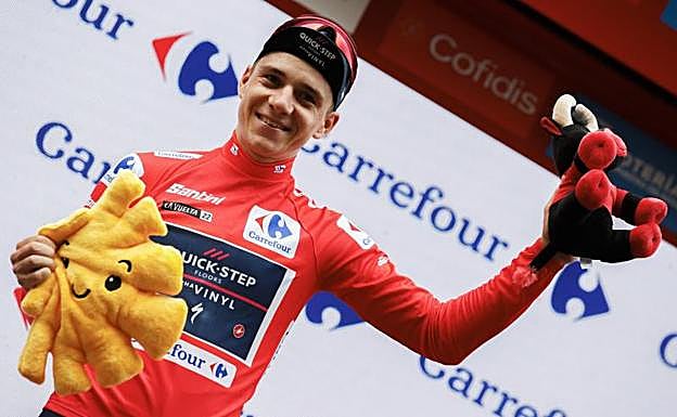 Evenepoel se salta los límites de velocidad y aleja a todos los rivales