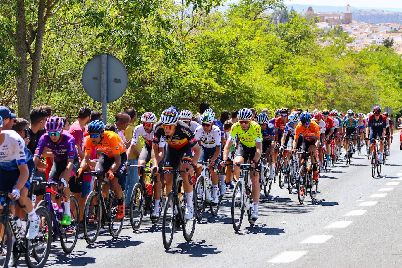 La carrera a su paso por Jerez de los Caballeros.