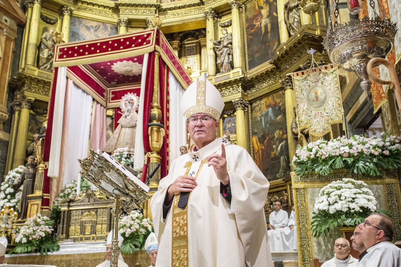 Fotos: Guadalupe vive su fiesta grande sin restricciones y recupera su procesión por el claustro mudéjar