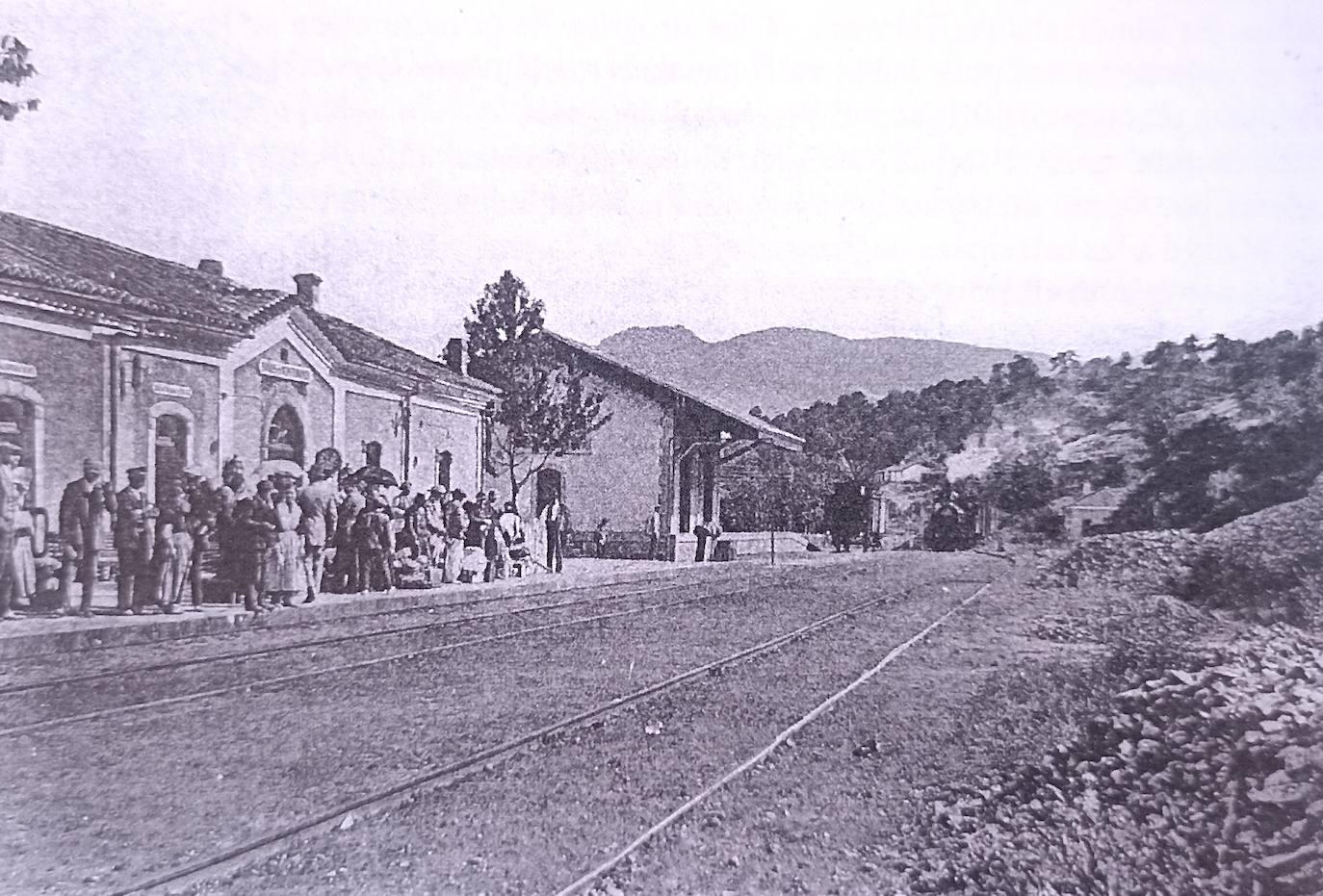 Desde el año 1894 los turistas podían llegar en tren a 'tomar las aguas'.