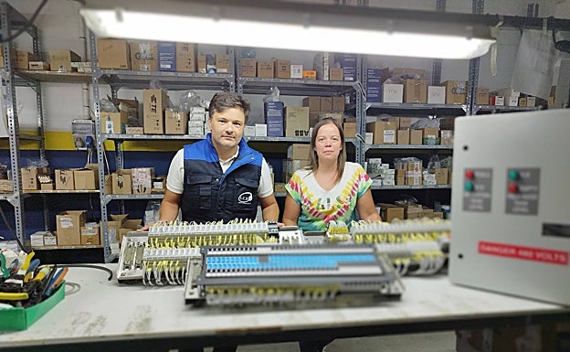 Los ingenieros y socios José Manuel Muñoz y María del Carmen Murillo 