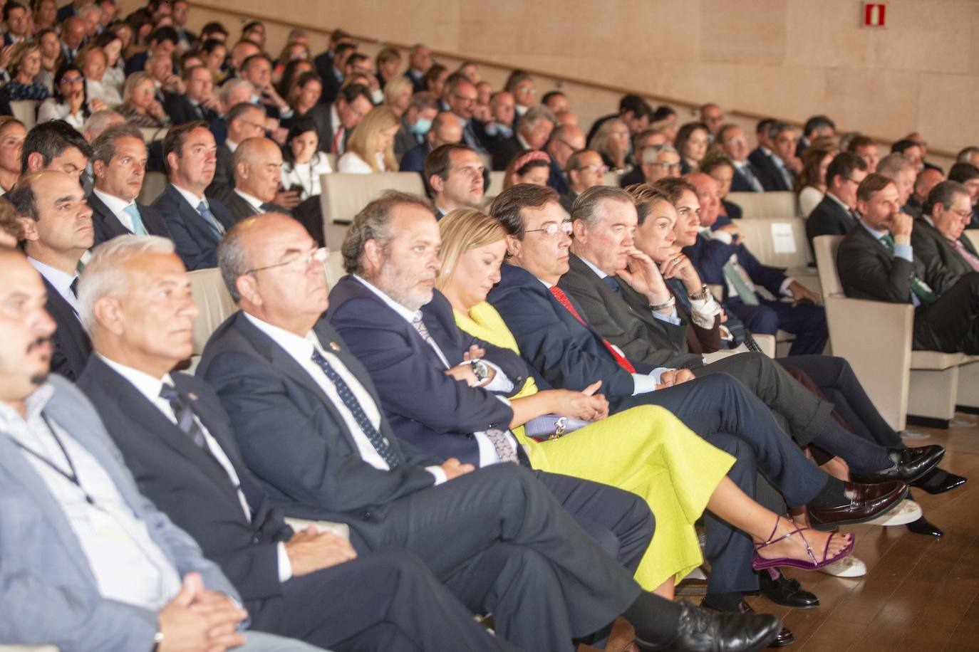 Fotos: Felipe VI inaugura el XXV Congreso Nacional de la Empresa Familiar en Cáceres