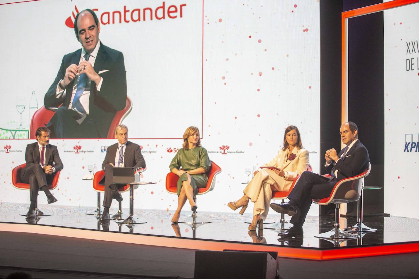 Fotos: Felipe VI inaugura el XXV Congreso Nacional de la Empresa Familiar en Cáceres