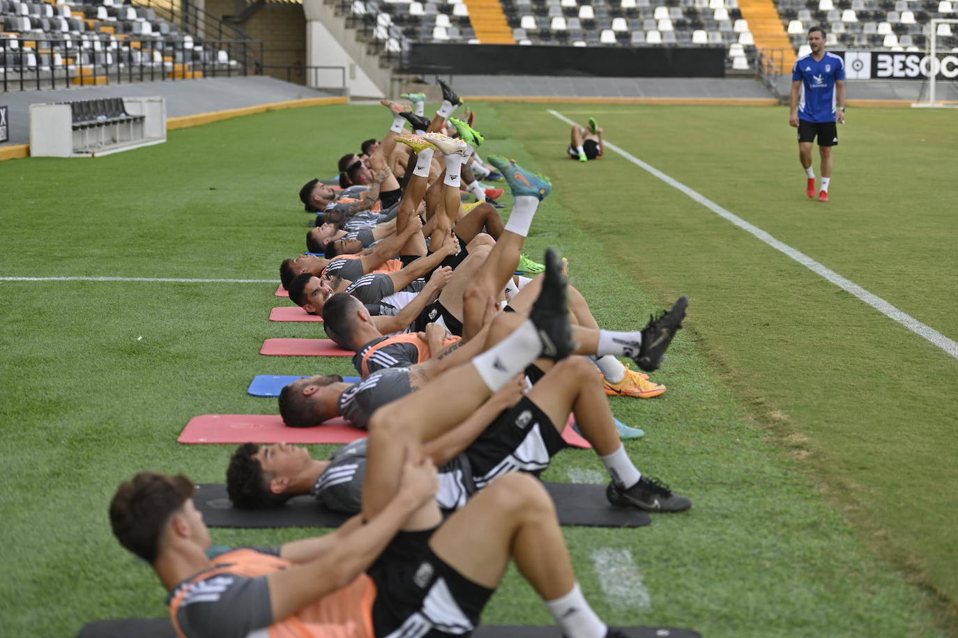 Fotos: Imágenes del entrenamiento del Badajoz