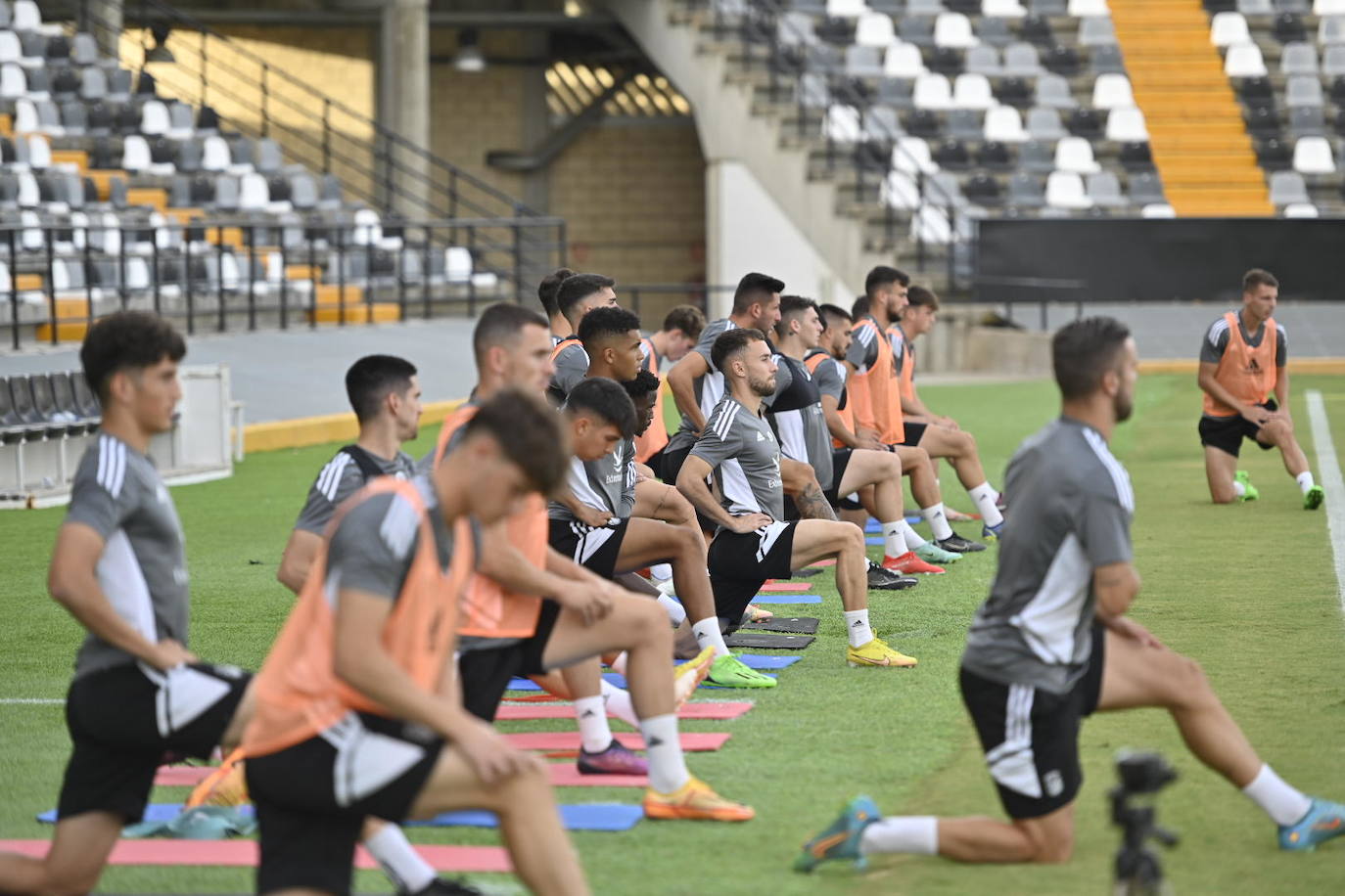 Fotos: Imágenes del entrenamiento del Badajoz