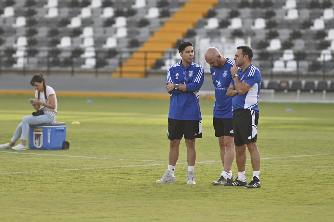 Fotos: Imágenes del entrenamiento del Badajoz