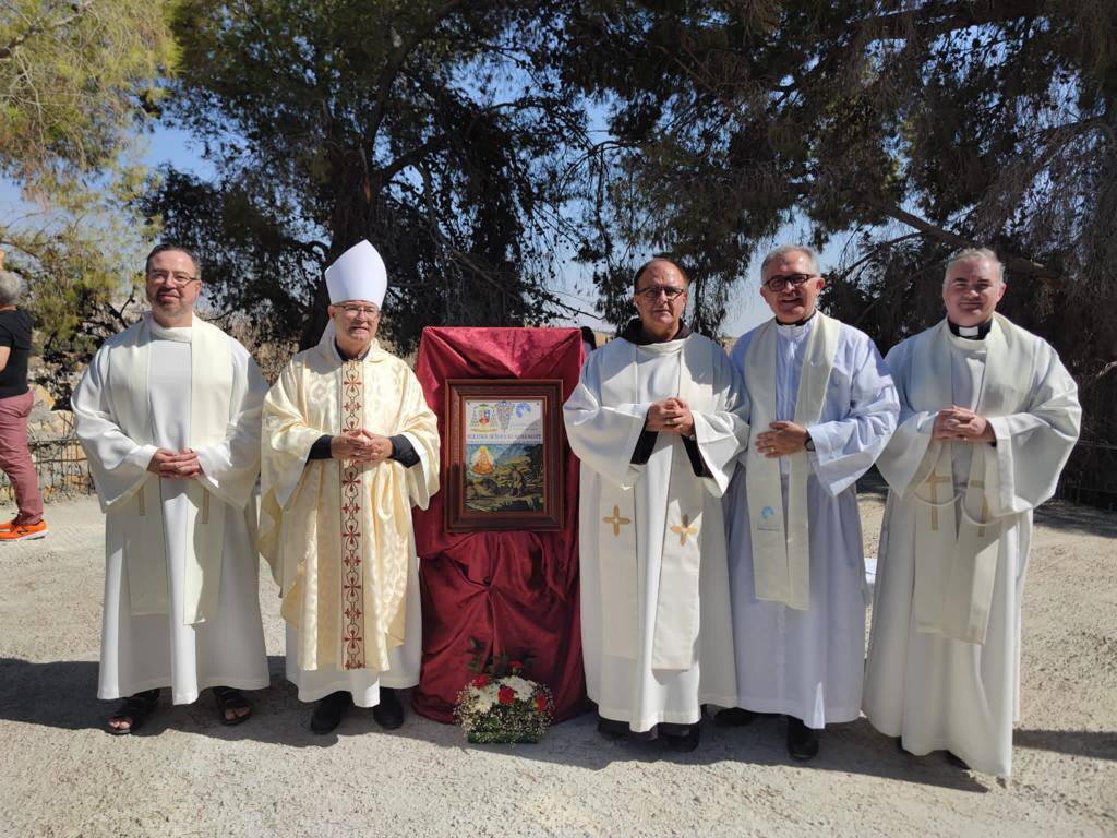 Fotos: El arzobispo de Toledo, monseñor Francisco Cerro, ha bendecido la primera piedra de la futura capilla dedicada a la Virgen de Guadalupe en Tierra Santa