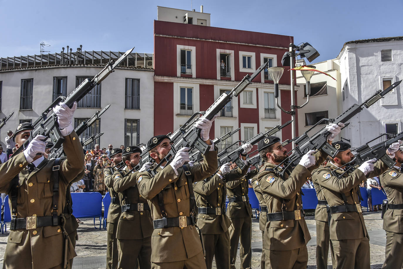 Fotos: La jura de bandera civil en Badajoz, en imágenes