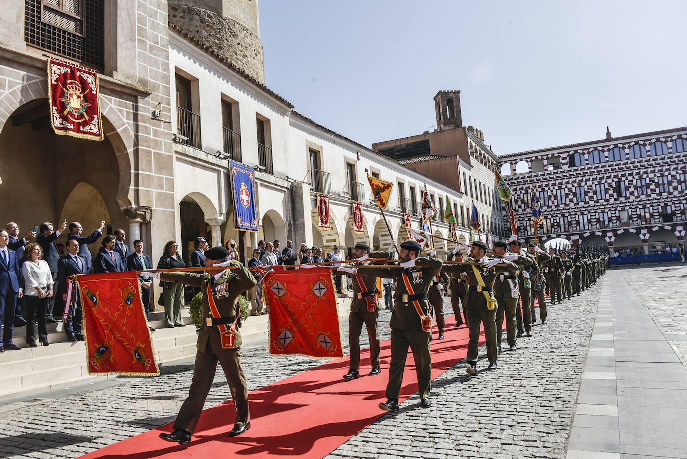 Fotos: La jura de bandera civil en Badajoz, en imágenes