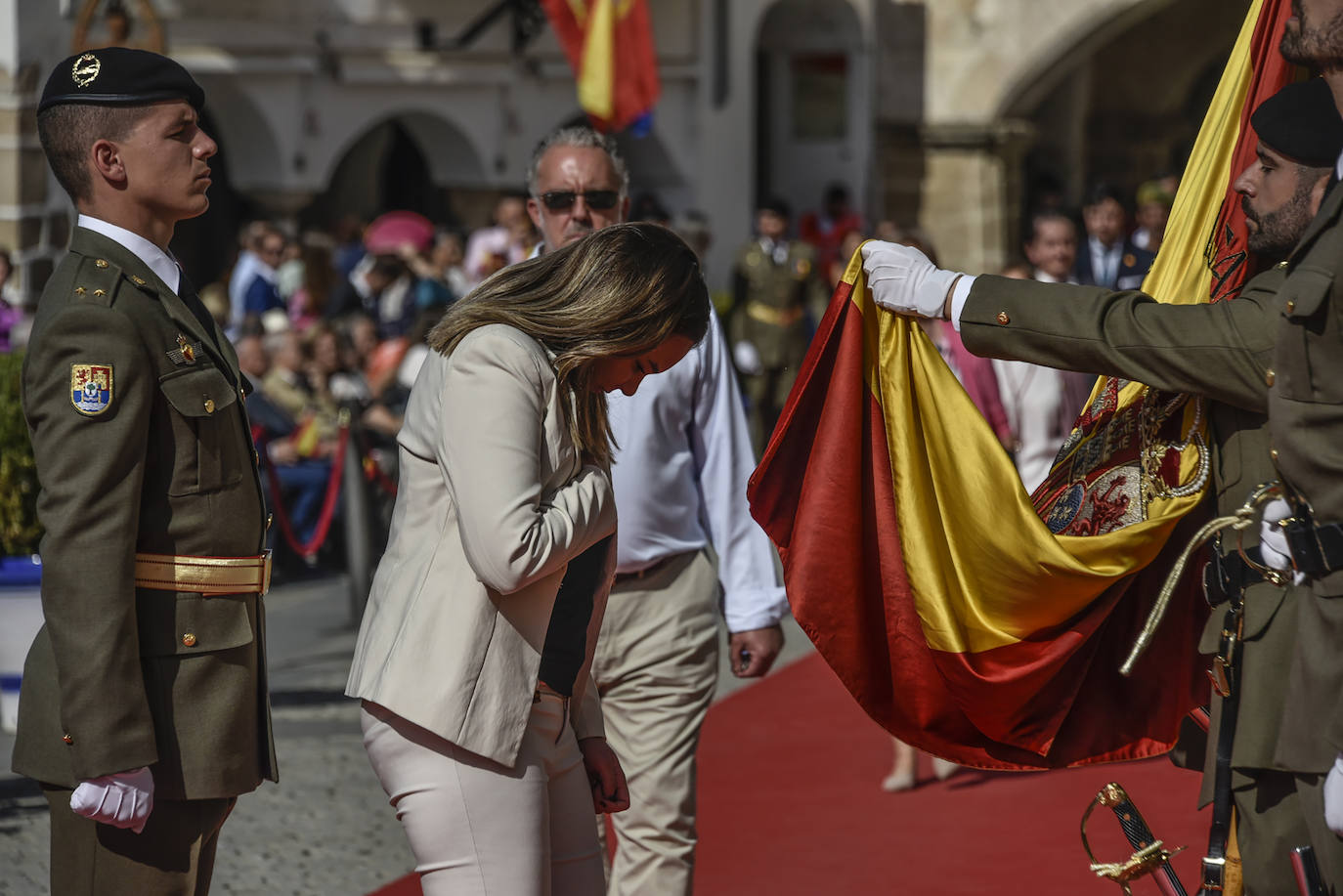 Fotos: La jura de bandera civil en Badajoz, en imágenes