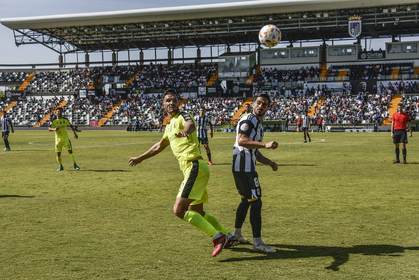 Fotos: El partido Badajoz-Ceuta, en imágenes