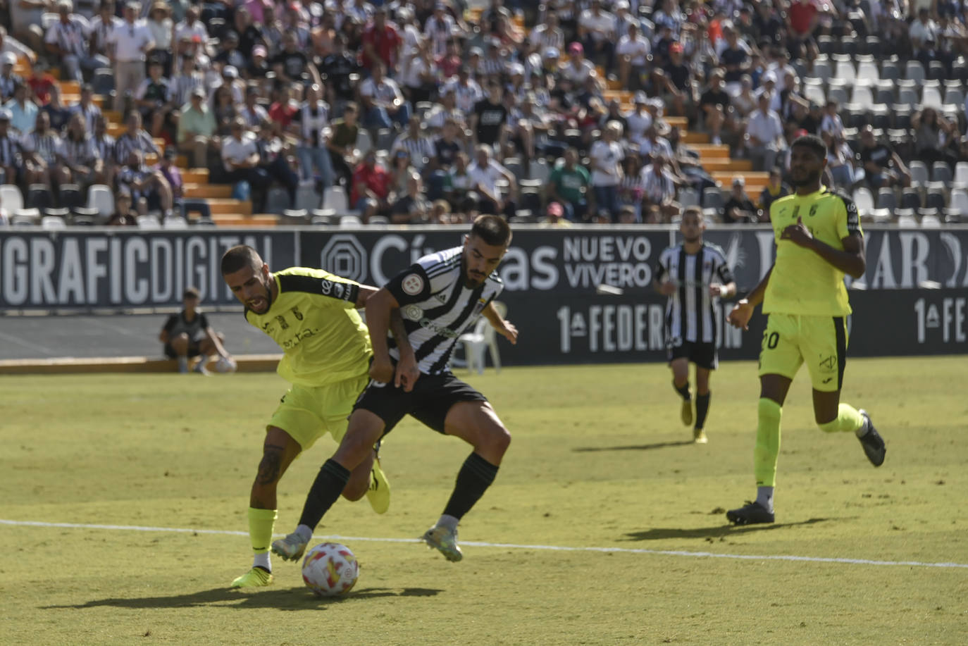 Fotos: El partido Badajoz-Ceuta, en imágenes