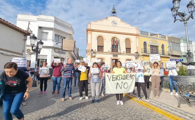 El alcalde de Salvatierra: «Hay argumentos legales y técnicos para frenar el vertedero y se va a conseguir»