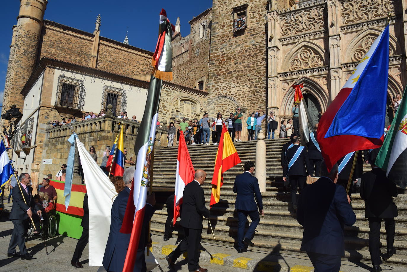 Fotos: Celebración del Día de la Hispanidad en Guadalupe