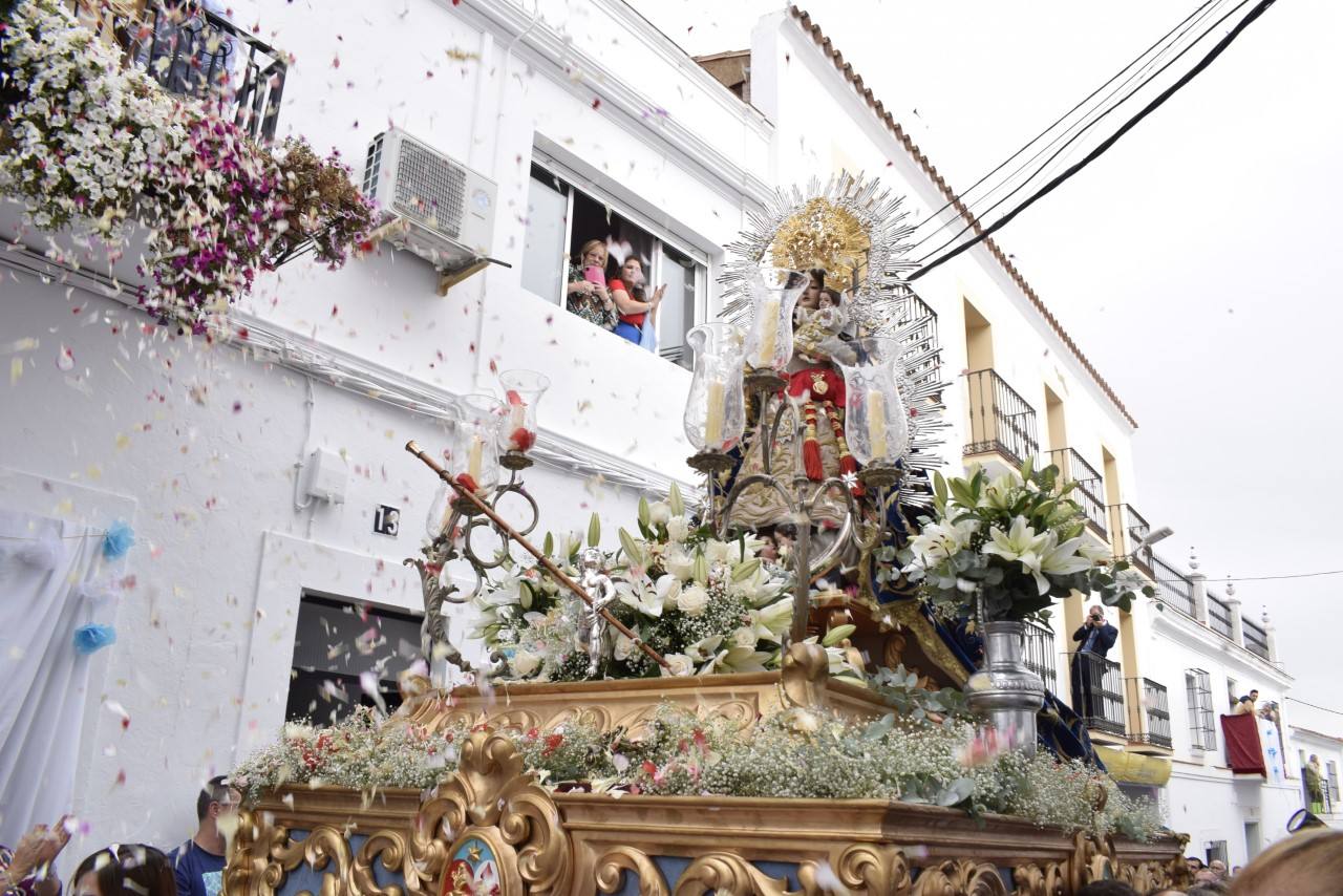 Fotos: Multitudinaria despedida a la Virgen de la Estrella en Los Santos