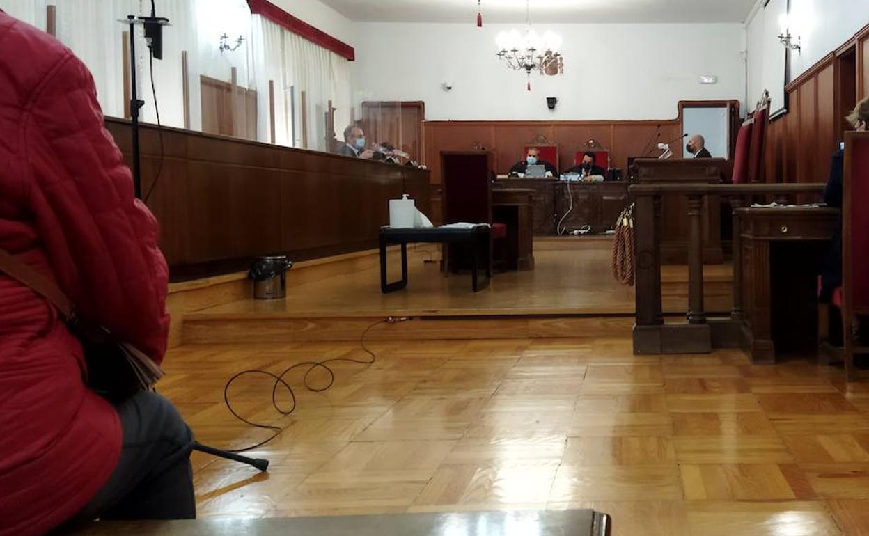 Los juicios a familiares acusados de abusar de menores se han sucedido durante los últimos meses.