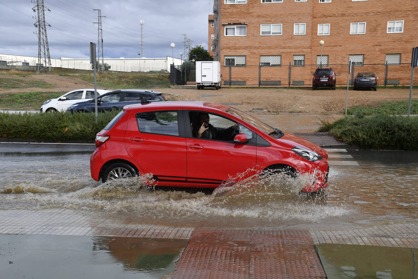 Fotos: La borrasca Béatrice causa desperfectos en Badajoz