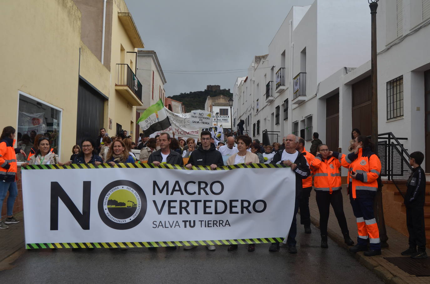 Fotos: Salvatierra grita contra el macrovertedero