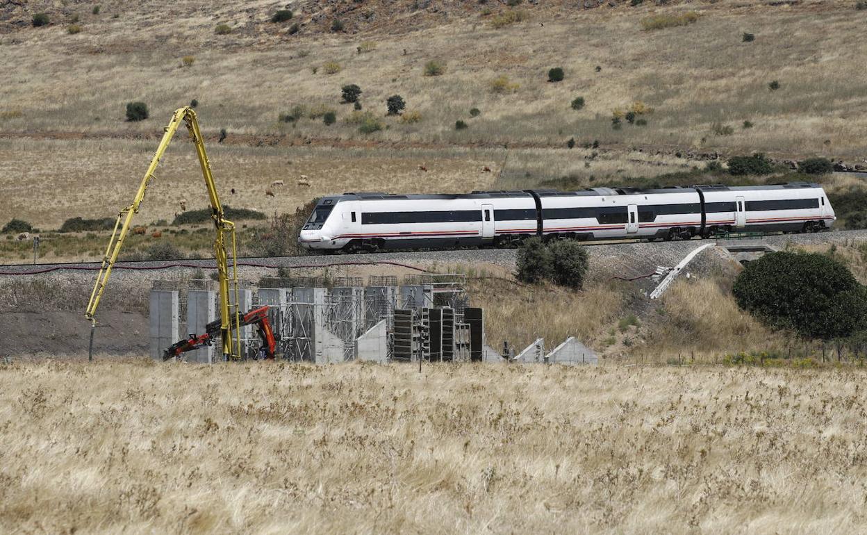 Obras de acceso del ramal sur a la estación de Cáceres que terminaron en 2020. 