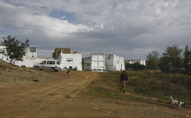 Solares de la riada entre el Cerro de Reyes y Antonio Dominguez.