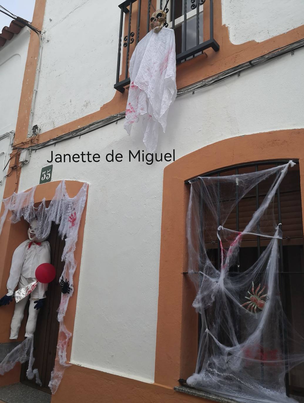 La calle Venero y su entorno acogieron las activiadades de 'Noche de Ánimas' 2022. 