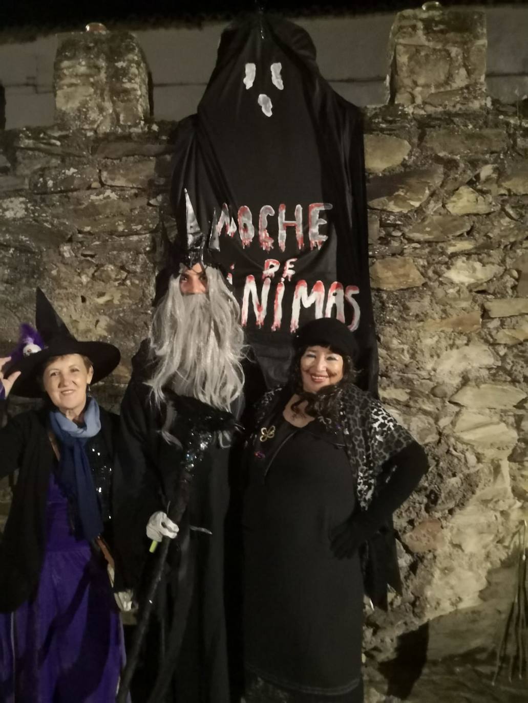 La calle Venero y su entorno acogieron las activiadades de 'Noche de Ánimas' 2022. 