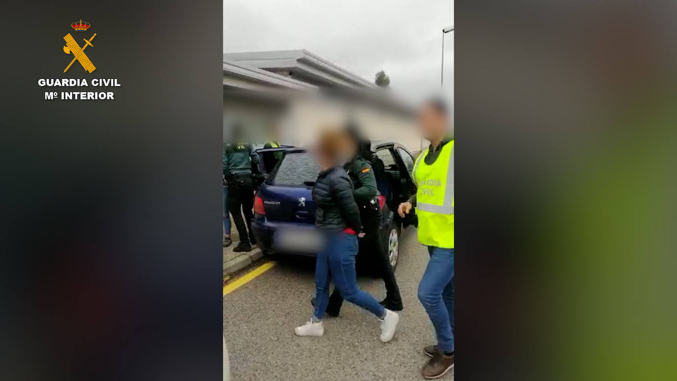 Una de las detenidas.