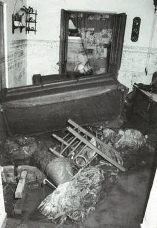 Interior de la vivienda de D. Tomás Martín y Dña. Celia Francisca Lanchazo, en la calle Las Flores. 