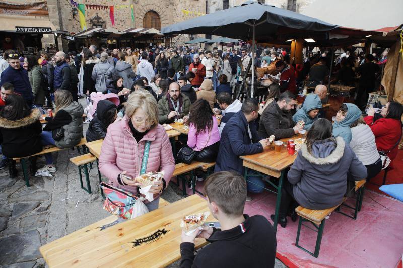 Fotos: El Mercado Medieval de Cáceres, ante su jornada más multitudinaria