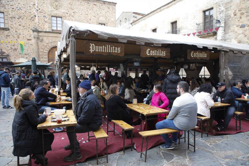 Fotos: El Mercado Medieval de Cáceres, ante su jornada más multitudinaria