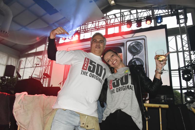 Fotos: ¿Conoces a los asistentes de la fiesta de los noventa en Badajoz?