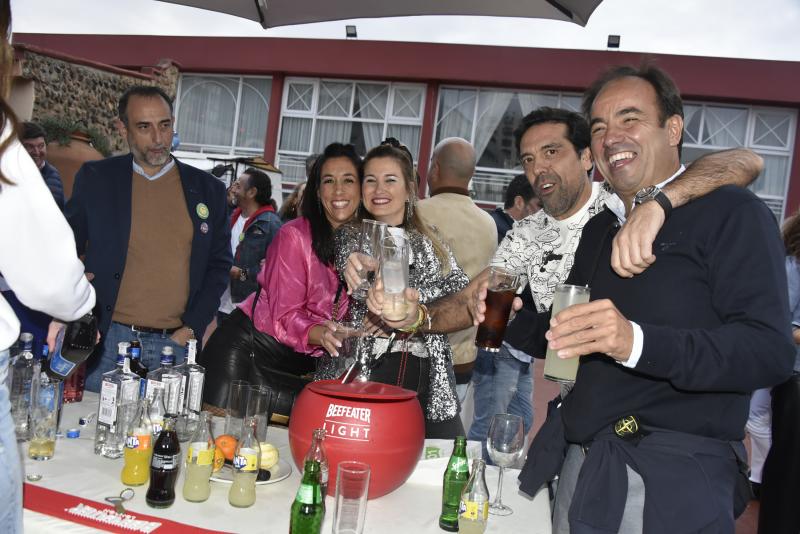 Fotos: ¿Conoces a los asistentes de la fiesta de los noventa en Badajoz?