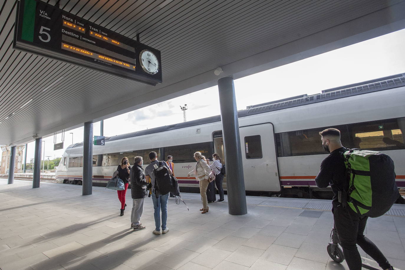 Los servicios ferroviarios de Extremadura contarán con un mando único