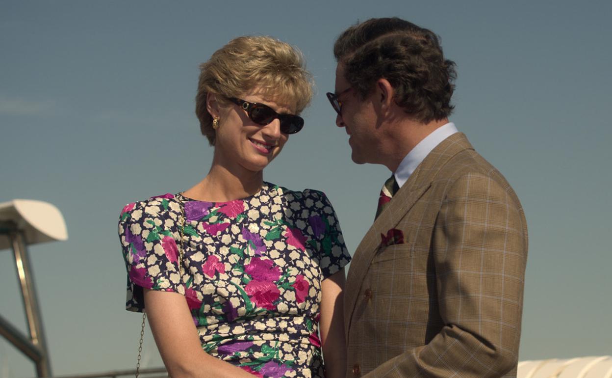 Elizabeth Debicki y Dominic West, como Lady Di y el príncipe Carlos.