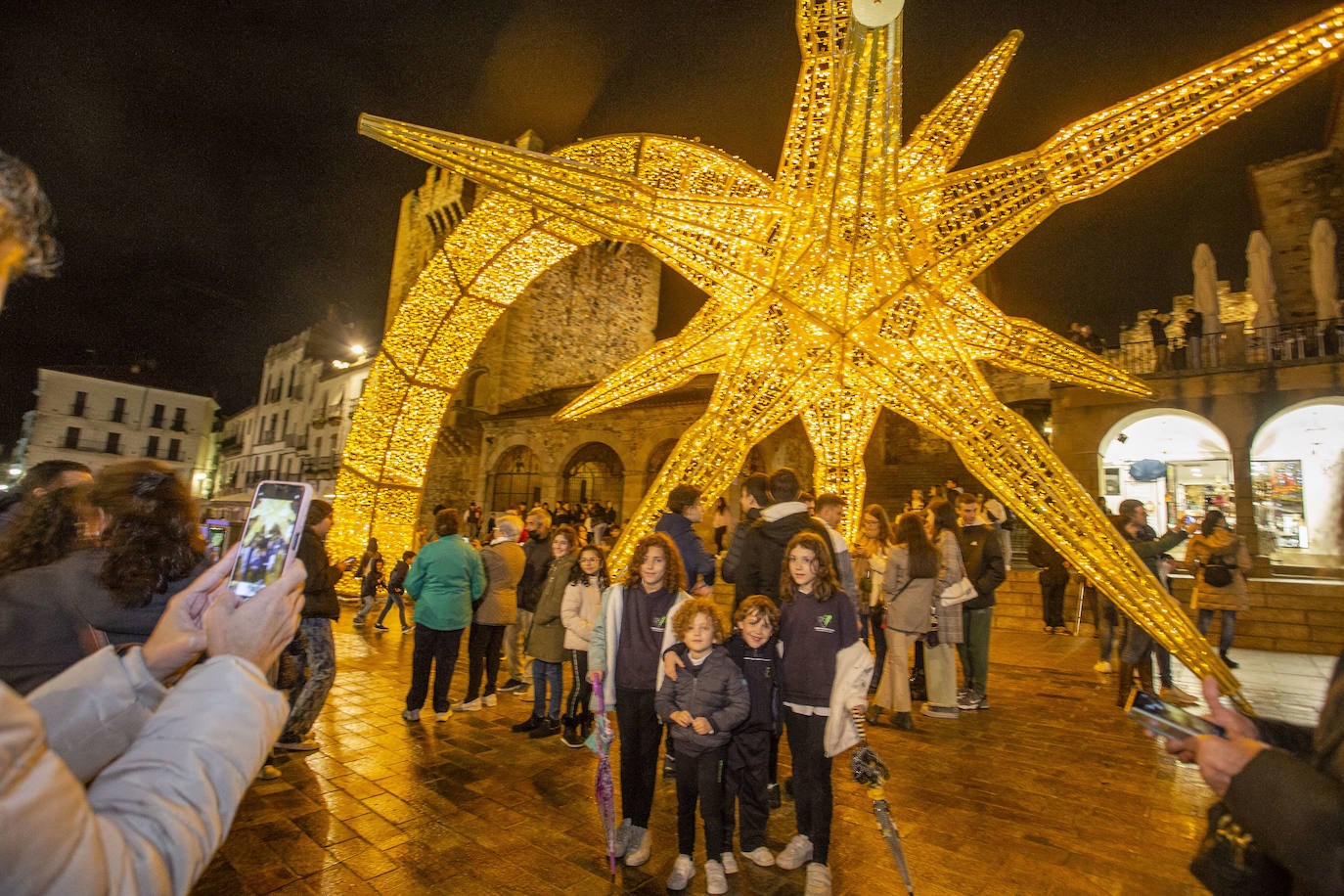 Fotos: Cáceres inaugura 45 días de Navidad
