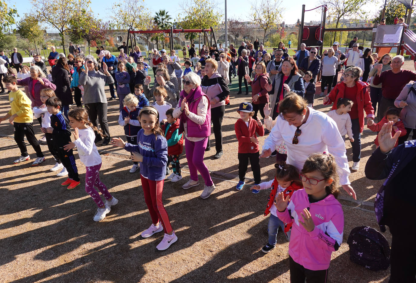 Jornada de convivencia ayer de abuelos y nietos. 